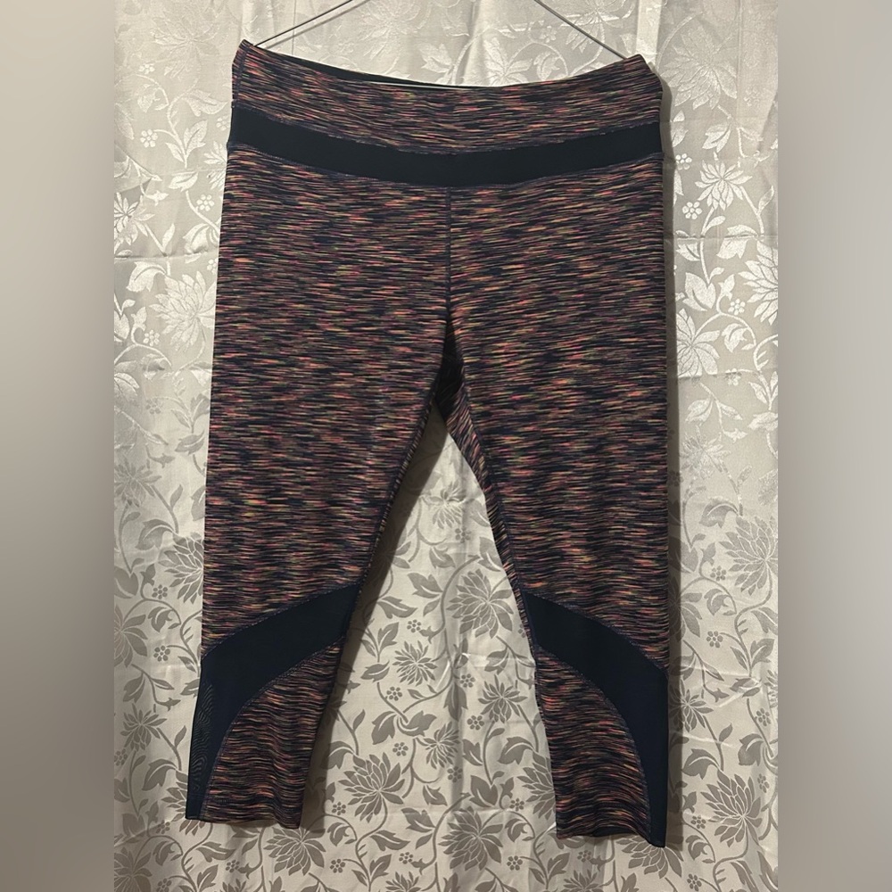 90 Degree by Reflex Multicolor Capri Leggings L Black Mesh Trim High Waist Activ